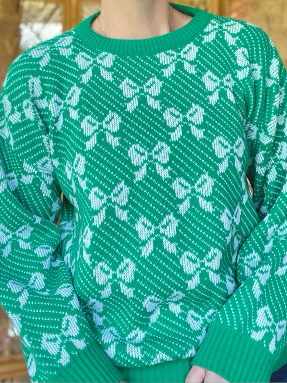 Vintage Galaxie Green Acylic Knit All-Over Bow Design 80s Sweater